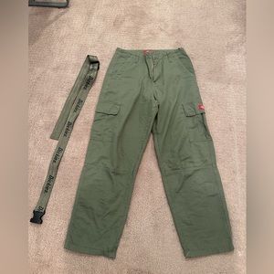 dickies army green pant, size 26